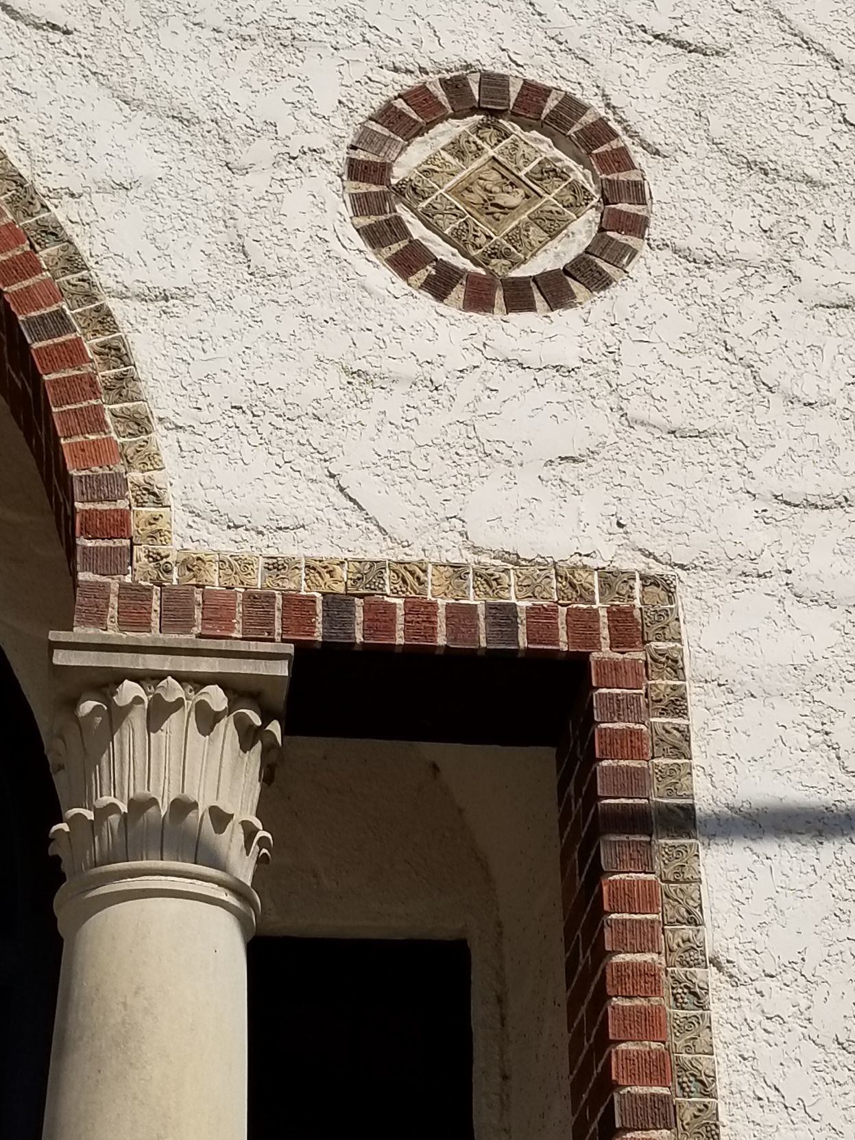 La Crosse architectural treasure hunt Clue No. 6